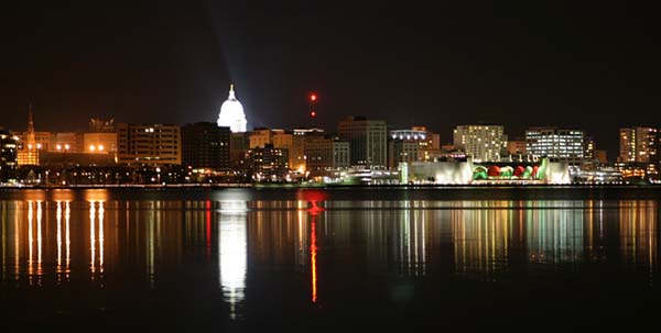 Madison, WI Skiline - Dec 15, 2006